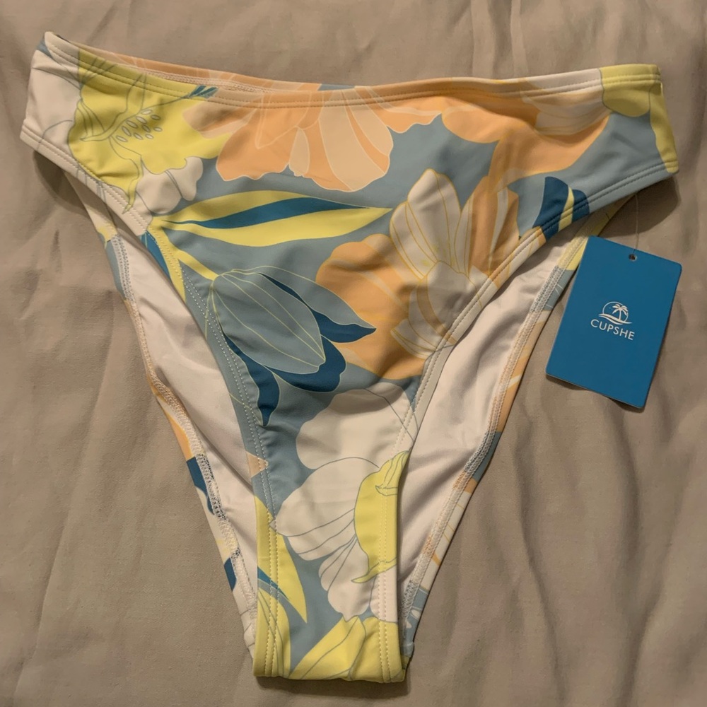 Cupshe Women's Floral High Waisted Bikini Bottom - Yellow, Blue, and White